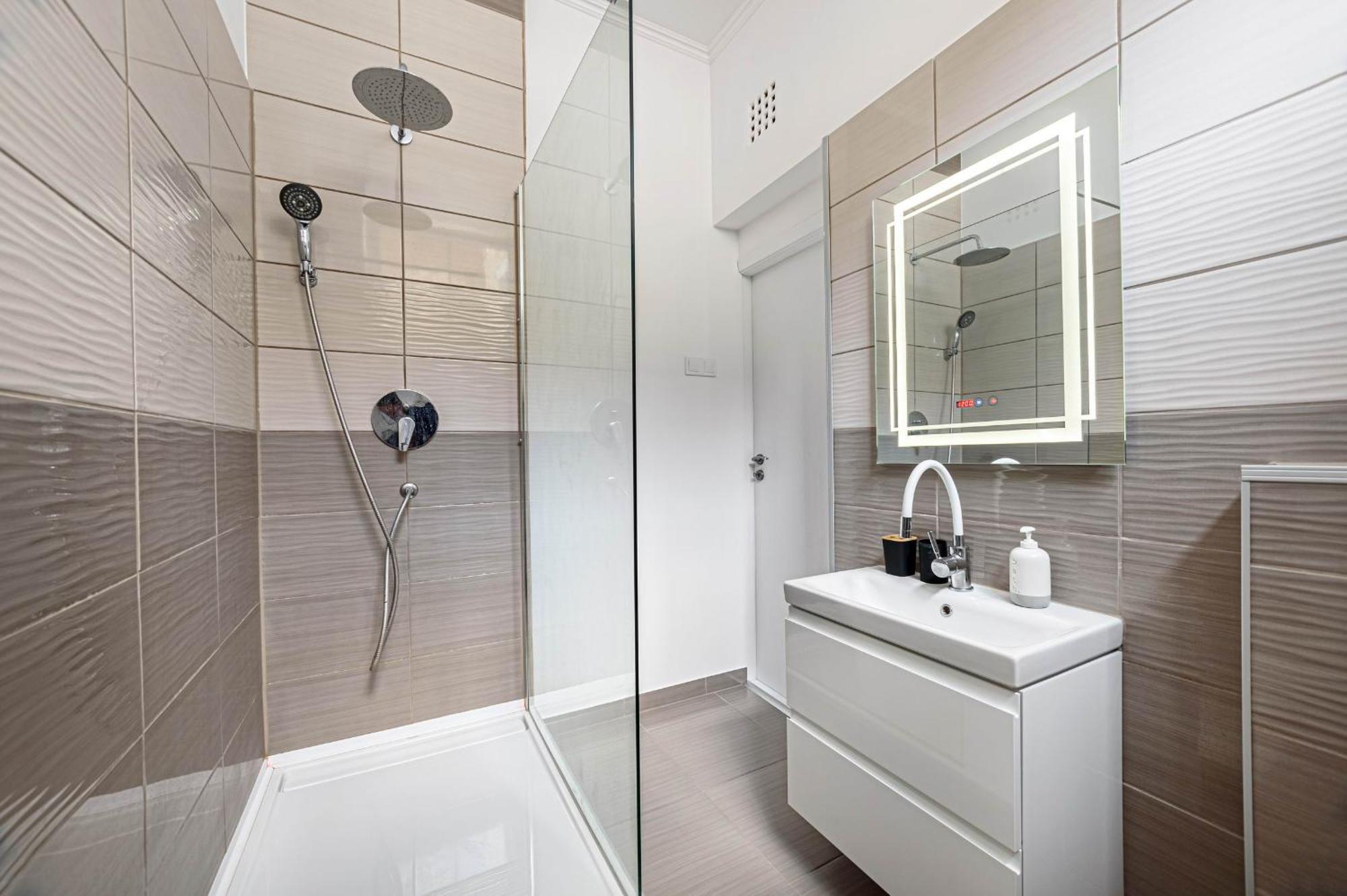 Apartmán Chic 2br Flat Near The Opera