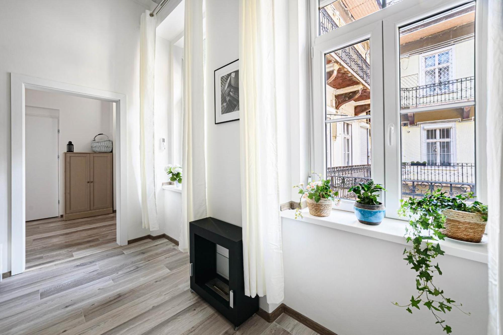 Chic 2br Flat Near The Opera Apartmán